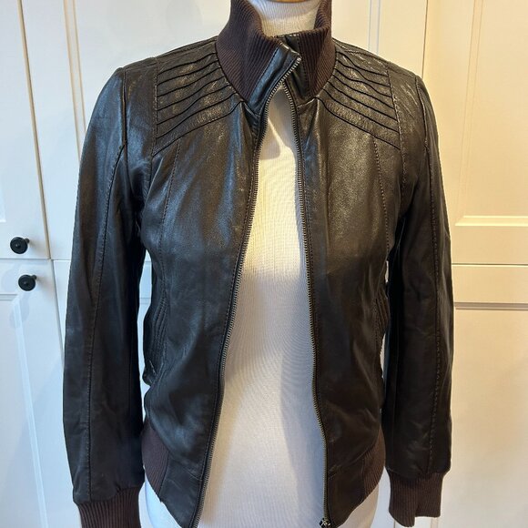 Danier Brown Leather Bomber Jacket XS, genuine leather, excellent condition - Picture 2 of 12